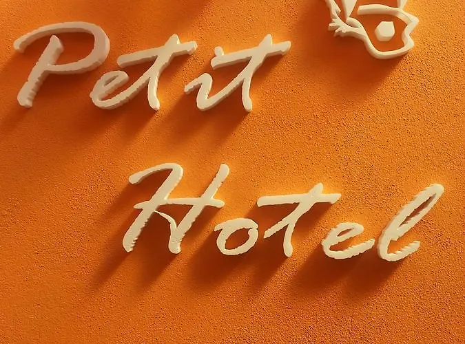 Petit Hotel Caseros