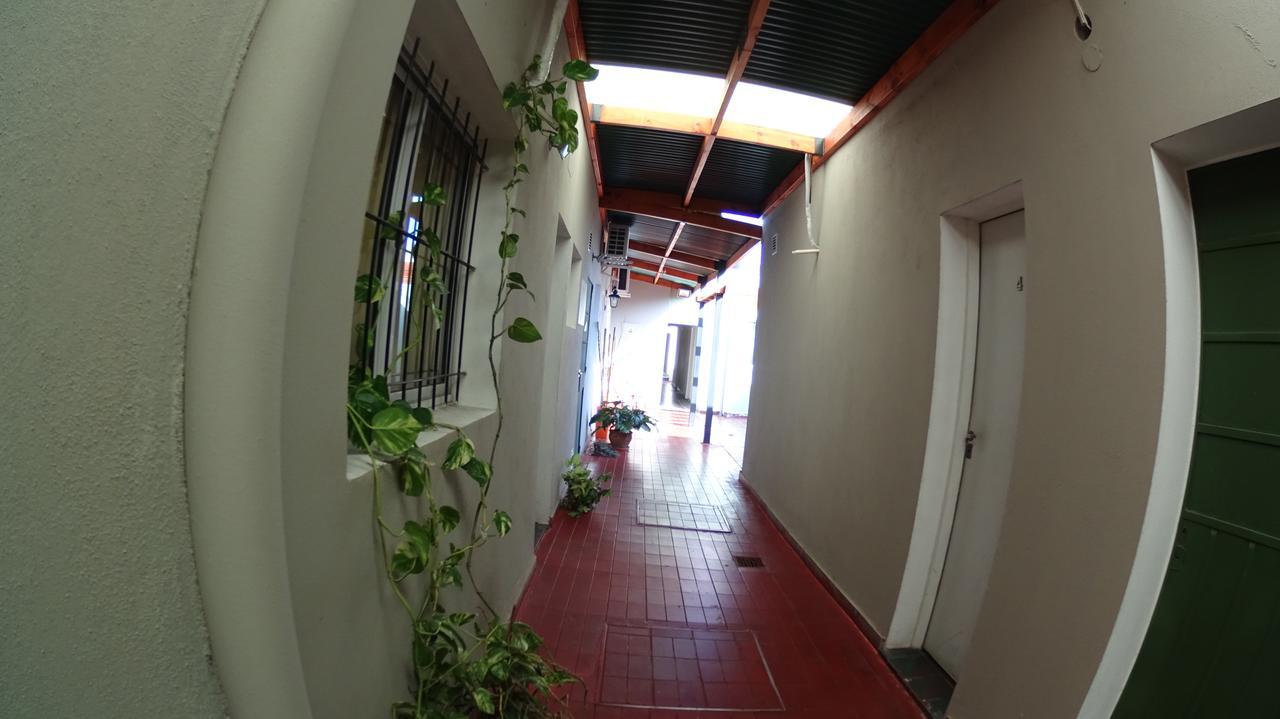 Petit Caseros Hotel *
